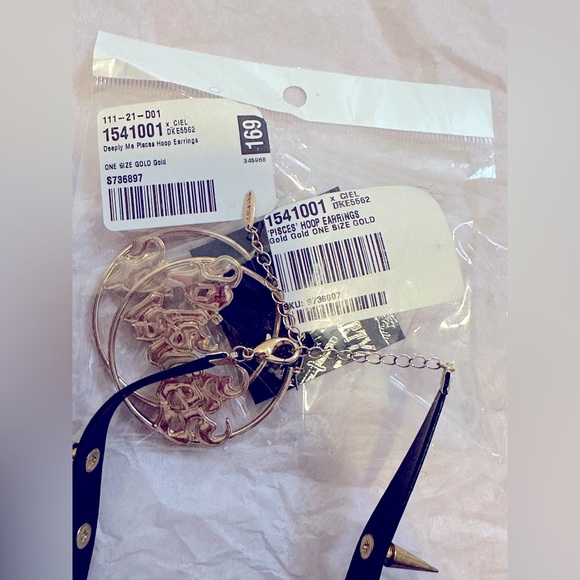 Dolls kill Jewelry Bundle - Picture 7 of 9